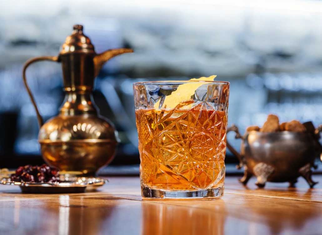 6 Delicious Brandy Cocktails For Christmas Party